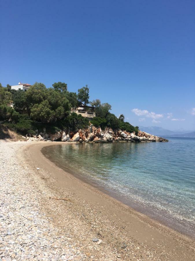 Вилла Eratous Seaside House Agii Dimitrios ke Panteleimon Экстерьер фото